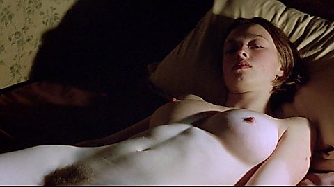 Pic: Lara Belmont in The War Zone (1999)