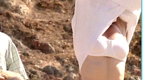 Pic: Lara Belmont in Oh Marbella! (2003)