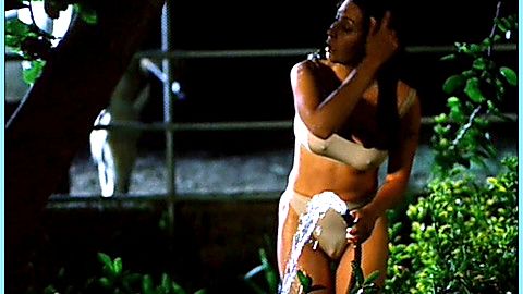 Pic: Sigal Eraz in Across the Line (2000)