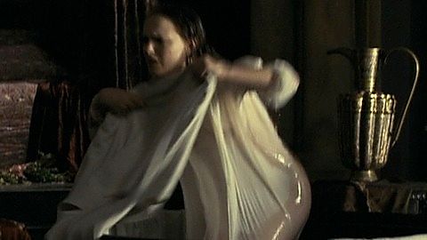Pic: Natalie Portman in The Other Boleyn Girl (2008)