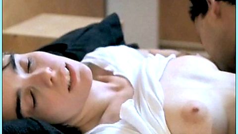 Pic: Élodie Bouchez in La faute à Voltaire (2000)