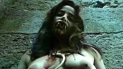 Pic: Katja Bienert in Demon Terror (2000)