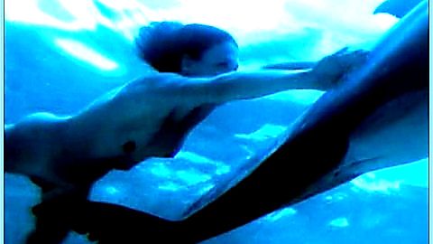 Pic: Julia Brendler in Dolphins (1999)