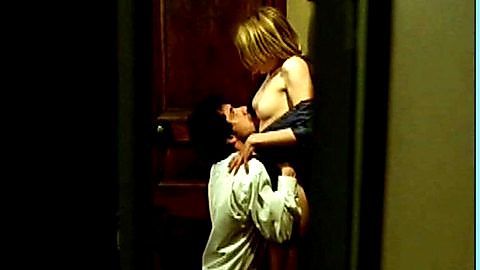 Pic: Isabelle Carr in Eros thérapie (2004)