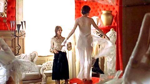 Pic: Marianne Denicourt in Quelqu'un de bien (2002)