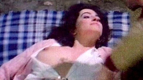Pic: Donatella Damiani in La liceale seduce i professori (1979)