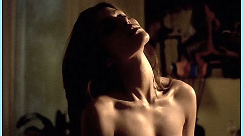 Pic: Ana Alvarez in Cha-cha-chá (1998)
