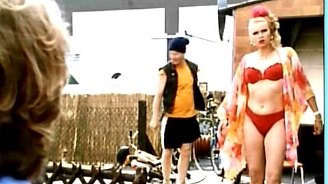 Pic: Veronica Ferres in Voll normaaal (1994)