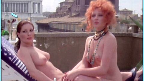 Pic: Edwige Fenech in La vergine, il toro e il capricorno (1977)