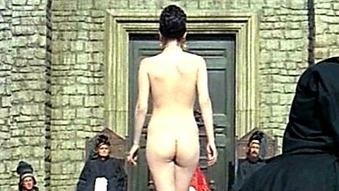 Pic: Edwige Fenech in Quando le donne si chiamavano 'Madonne' (1972)