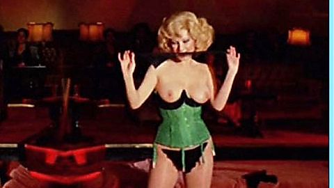 Pic: Edwige Fenech in Taxi Girl (1977)