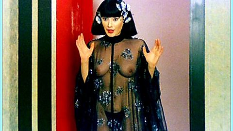 Pic: Edwige Fenech in Sabato, domenica e venerdì (1979)
