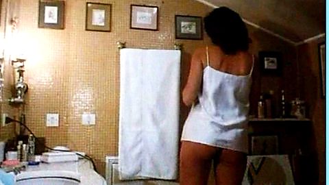Pic: Serena Grandi in La signora della notte (1985)