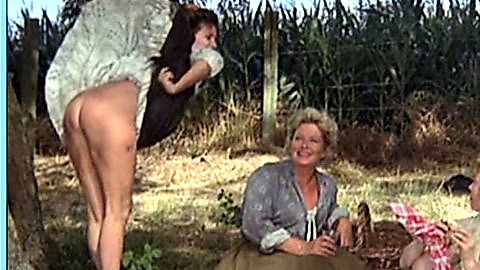 Pic: Serena Grandi in L' iniziazione (1987)