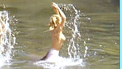 Pic: Sydne Rome in Vivi o, preferibilmente, morti (1969)