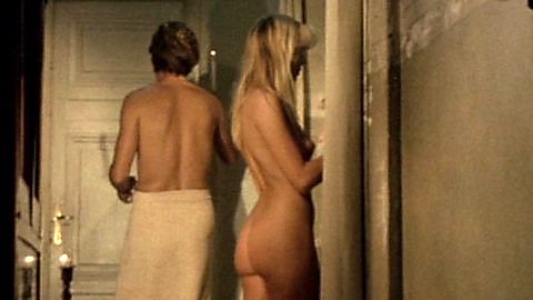 Pic: Gloria Guida in Travolto dagli affetti familiari (1978)