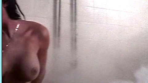 Pic: Charlie Spradling in Mirror, Mirror (1990)