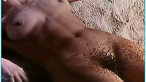 Pic: Maribel Verdú in Huevos de oro (1993)