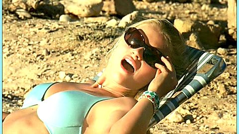 Pic: Emilie de Ravin in The Hills Have Eyes (2006)