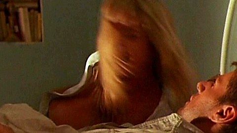 Pic: Myriem Roussel in Bleu comme l'enfer (1986)