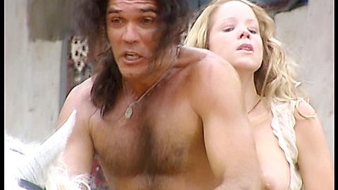Pic: Danielle Winits in The Fifth of Hell (2002)