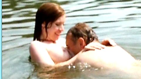 Pic: Valeska Hanel in Just Married (1998)