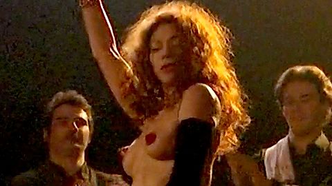 Pic: Myriam Mézières in Fleurs de sang (2002)
