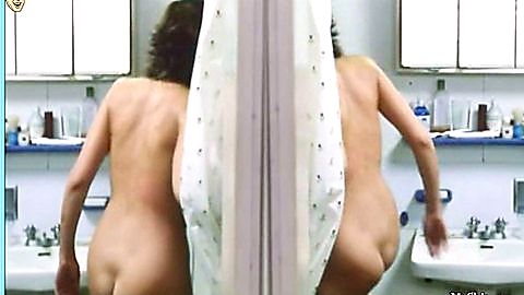 Pic: Hélène de Fougerolles in Long cours (1996)