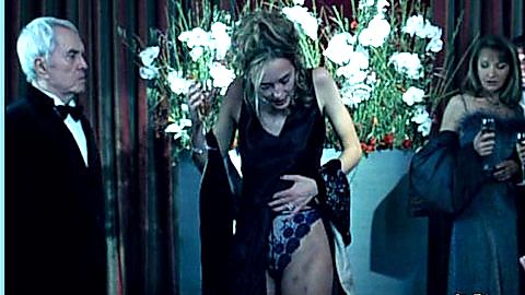 Pic: Hélène de Fougerolles in Mortel transfert (2000)