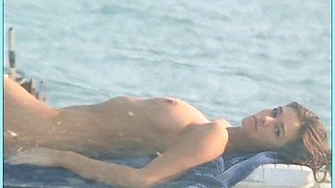 Pic: Manuela Arcuri in Alla ricerca di Sherazade (1999)