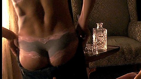 Pic: Christine Lakin in Valentine (2008)