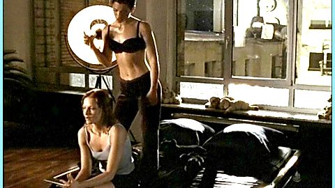 Pic: Sandra Speichert in Die Singlefalle - Liebesspiele bis in den Tod (1999)