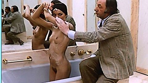 Pic: Anicée Alvina in Le jeu avec le feu (1975)