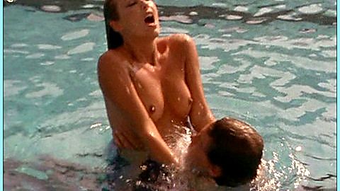 Pic: Anna Maria Rizzoli in L' insegnante al mare con tutta la classe (1979)