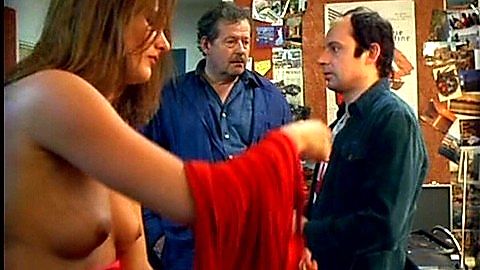 Pic: Alexandra London in Les Frères Soeur (2000)