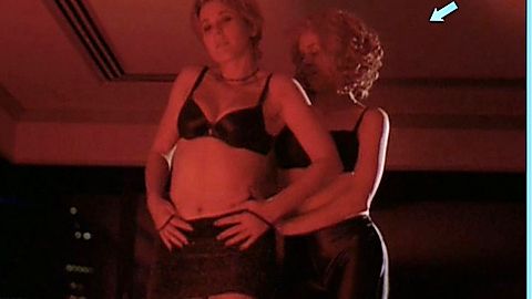 Pic: Lisa Robin Kelly in Late Last Night (1999)