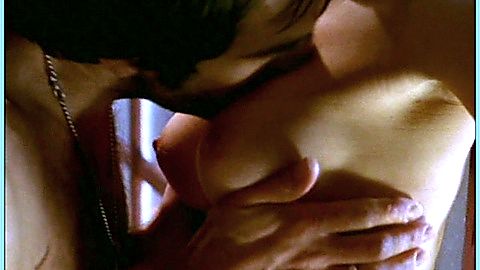 Pic: Sofia Shinas in The Hunger (1997)