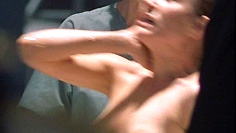 Pic: Sarah Wynter in The 6th Day (2000)