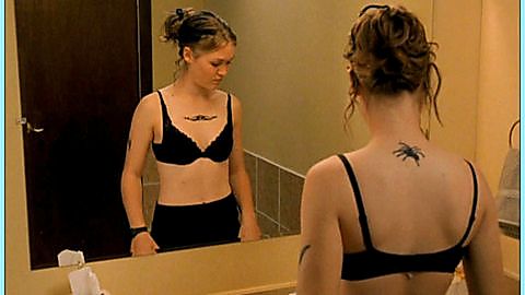 Pic: Julia Stiles in The Business of Strangers (2001)