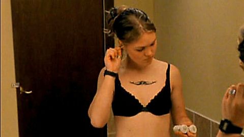 Pic: Julia Stiles in The Business of Strangers (2001)