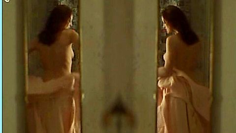 Pic: Nadia Farès in Flairs ennemis (1996)