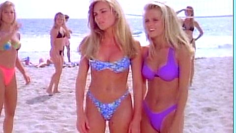 Pic: Kelly Packard in Baywatch (1989)