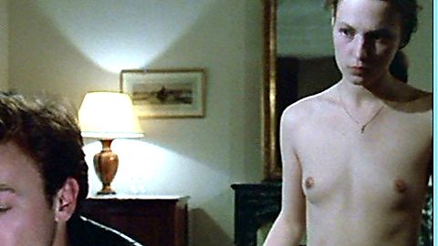 Pic: Ann-Gisel Glass in Tentation d'Isabelle (1985)