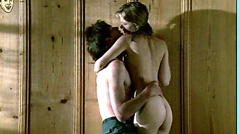 Pic: Ann-Gisel Glass in Tentation d'Isabelle (1985)