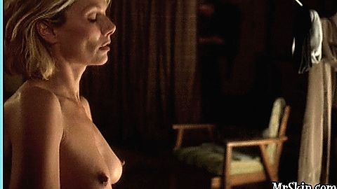Pic: Ursula Karven in Con Express (2002)