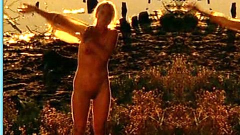 Pic: Karoline Eichhorn in Gegen Ende der Nacht (1998)