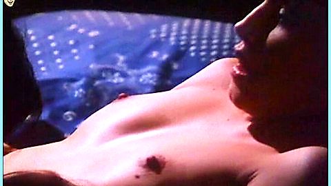 Pic: Cécile Pallas in Arthur et Théa (1996)