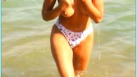 Pic: Cristiana Réali in Le raisin d'or (1994)