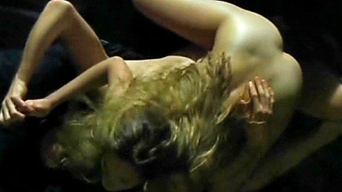 Pic: Alexandra Kamp in Antonia - Zwischen Liebe und Macht (2001)