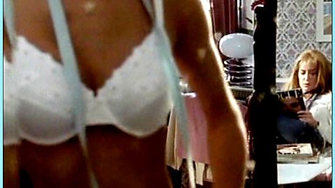 Pic: Anja Kling in Der Seerosenteich (2003)